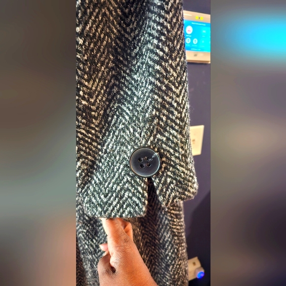 Lane Bryant trapeze cut, black and white swing coat. Sz 26/28 - Picture 3 of 6